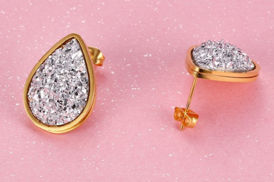 s.steel是什么牌子项链是黄金吗