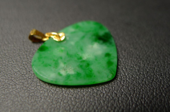 真假翡翠怎么辨别