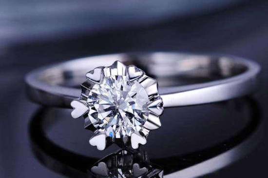 钻戒25分跟30分对比