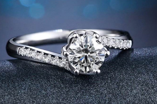 钻戒25分跟30分对比