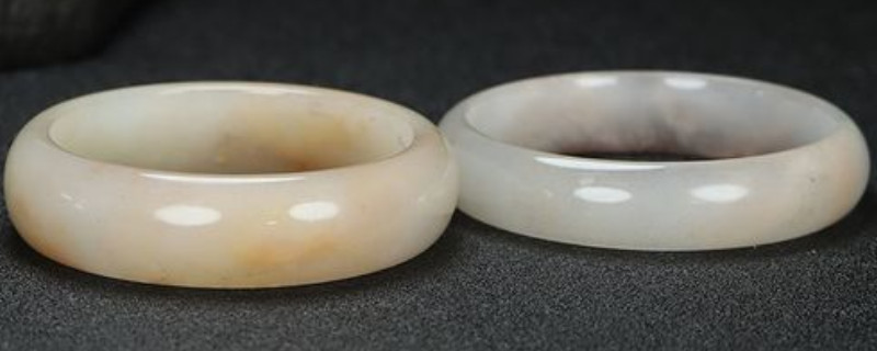 佘太玉和翡翠哪个养人