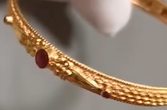 黄金9999是千足金还是万足金