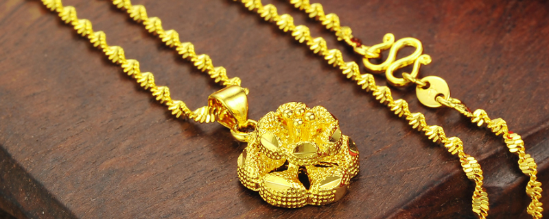 黄金项链吊坠怎么固定