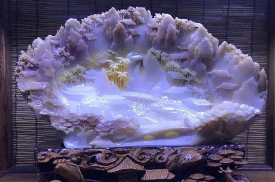 钻石不能和什么一起戴