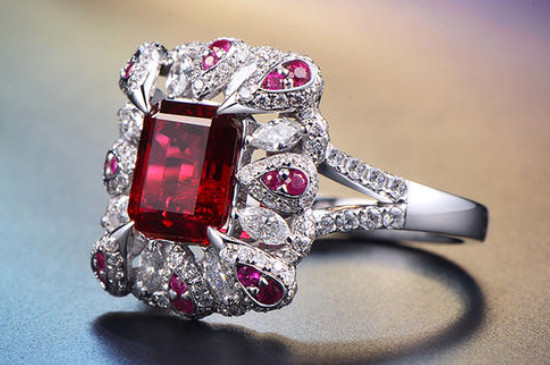 尖晶石可以用什么工具打磨