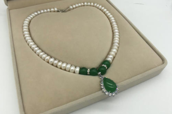 珍珠项链可以和黄金项链搭配吗