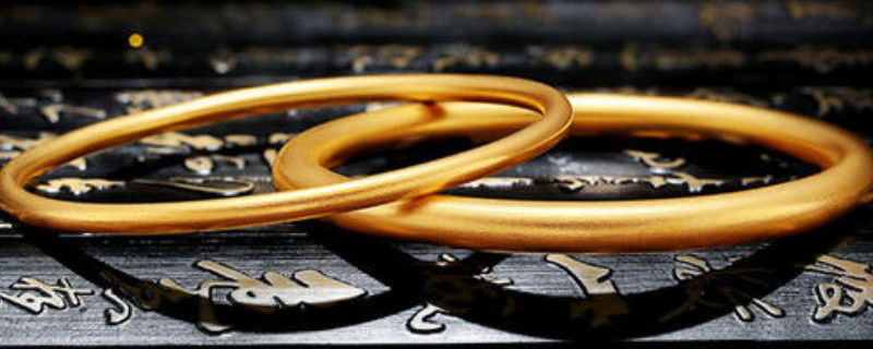 金镯子能和水晶一起戴吗