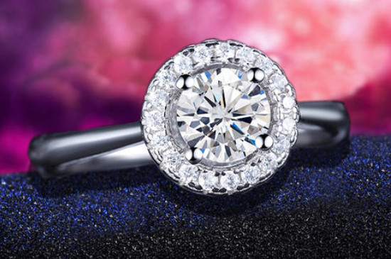 莫桑钻戒和真钻戒有什么不同