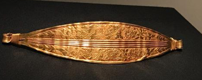 为什么有的黄金饰品有气孔