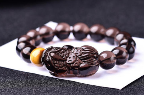 黑曜石手链寓意