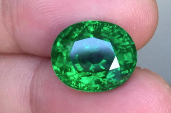 祖母绿是翡翠还是宝石