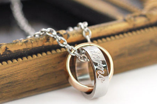 黄金和银饰戴到一起有影响吗