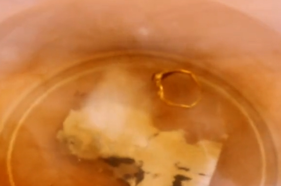 黄金戒指怎么清洗