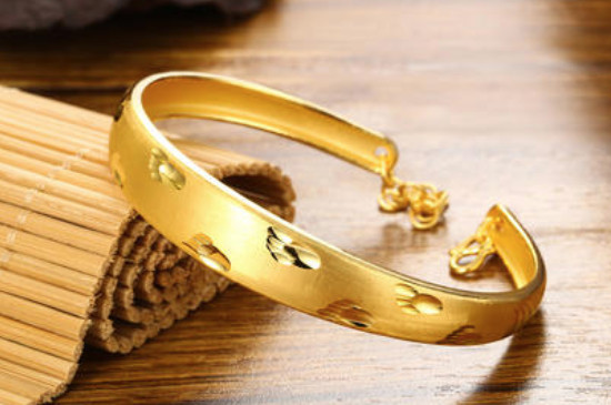 金手镯最快的辨别方法