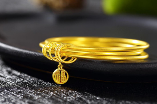 28克的黄金手镯是实心的吗