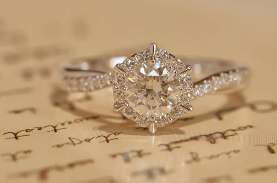 什么是钻石的4c