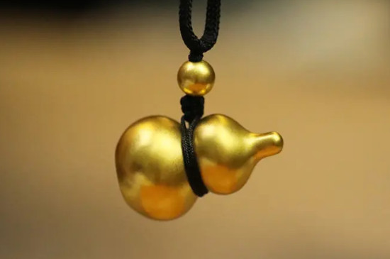 黄金葫芦吊坠的寓意是什么