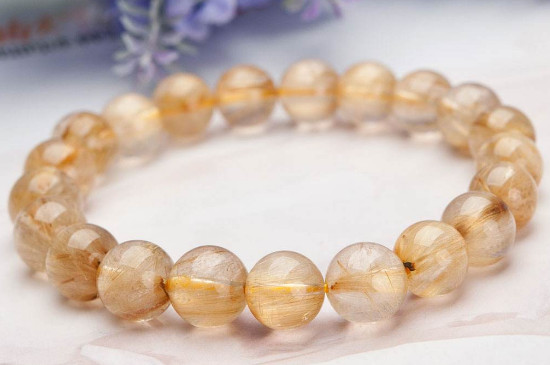 金发晶手链佩戴禁忌