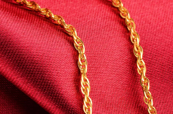 黄金项链可以戴着洗澡吗