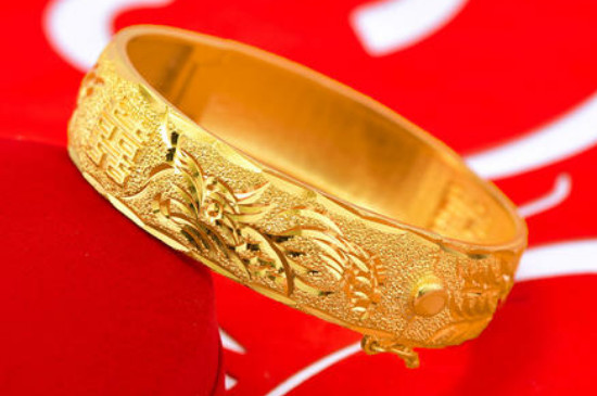 金银可以各戴一只手吗