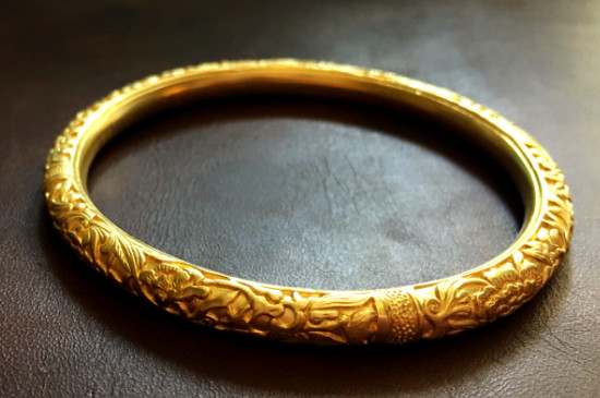 黄金吸铁石能吸住吗