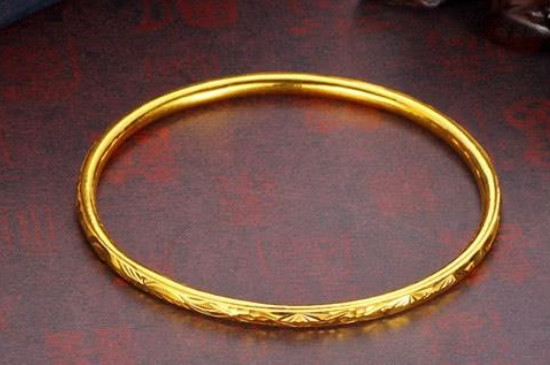 黄金手镯会不会越戴越大