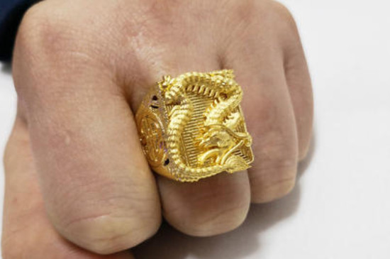 老金会不会掉色