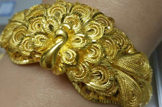 极光金和黄金区别