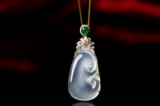 翡翠跟玉髓有什么区别