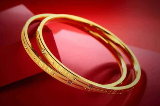 五个圈的黄金手镯含义