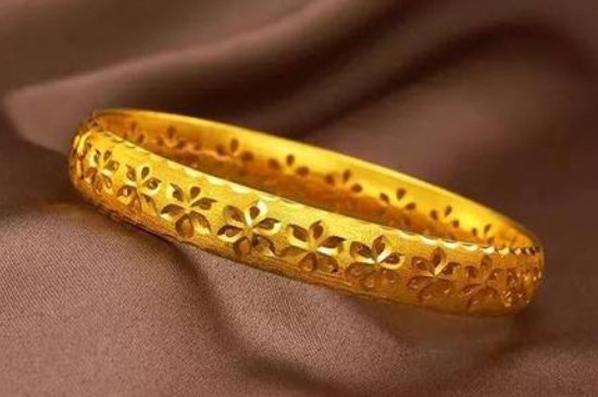 五个圈的黄金手镯含义
