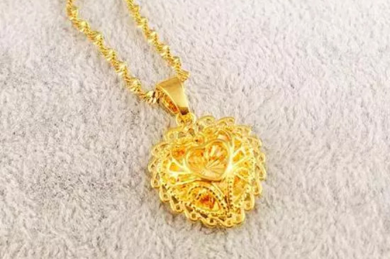 黄金3个9和4个9哪个好