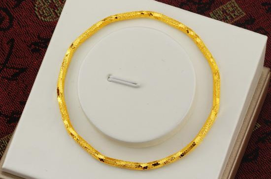 黄金手链大概多少克最适合，3～20克左右最适合