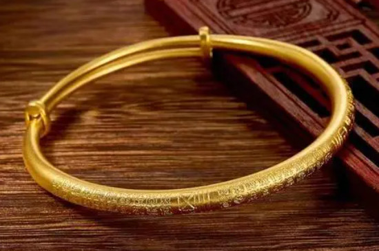 古法金手镯的钢印在哪