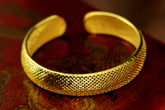 黄金钢印999是什么意思