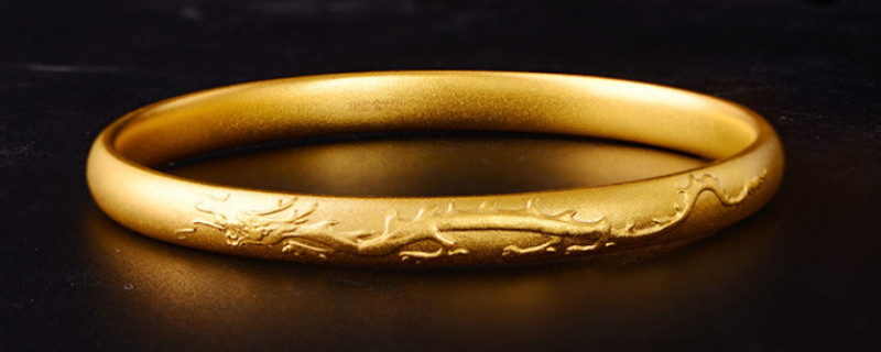 黄金掉色漏出银色是什么情况