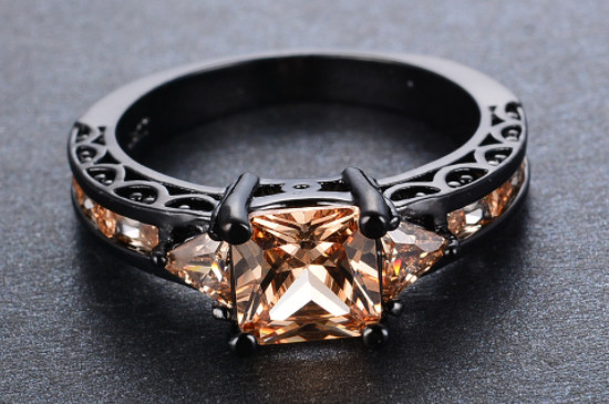 黑金与黄金的区别