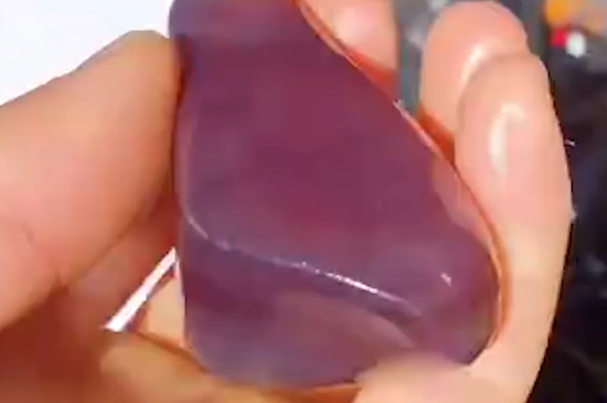 琥珀和蜜蜡的区别