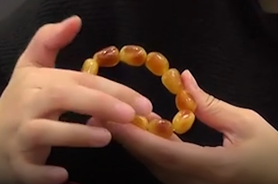 琥珀和蜜蜡的区别