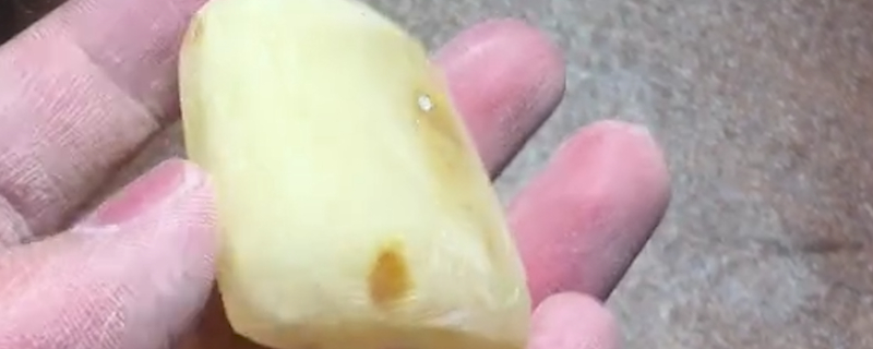 怎么鉴别蜜蜡的真假