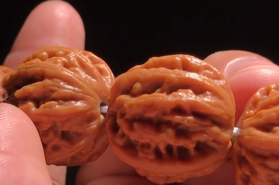 新文玩核桃怎么处理