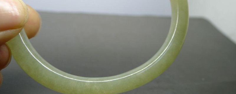 怎么识别玉镯的真假?