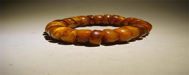 蜜蜡手串的功效与作用