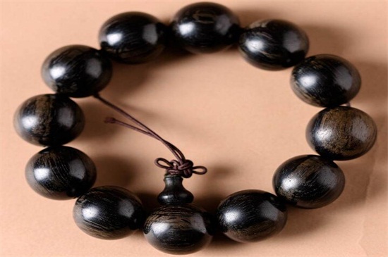 乌木手串的鉴别方法