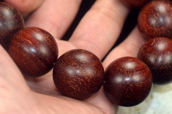 紫檀手串怎么鉴别