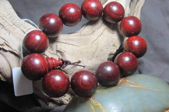 小叶紫檀的金星是怎么形成的