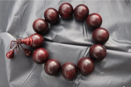 小叶紫檀有香味吗