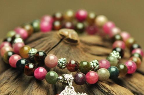 碧玺和电气石是一种东西吗