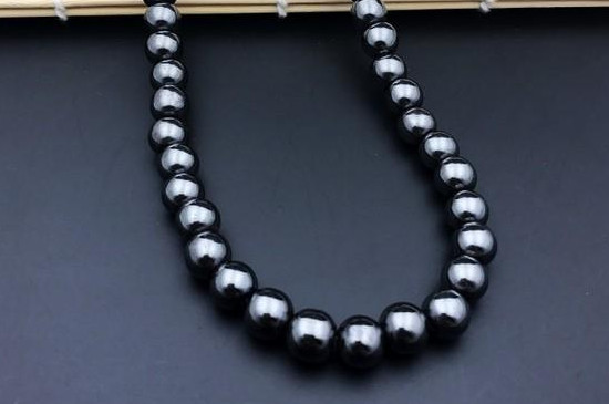 天然黑胆石项链多少钱，价格100～200元左右