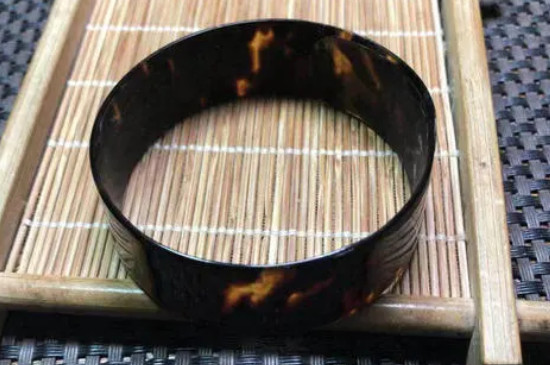 玳瑁为什么越戴越没有光泽